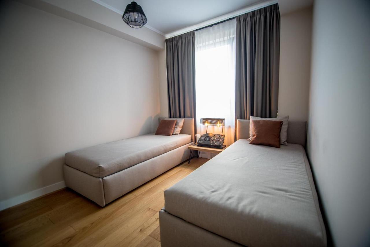 The Aviator Apartment - Jacuzzi & Panoramic View Cluj-Napoca Exterior foto